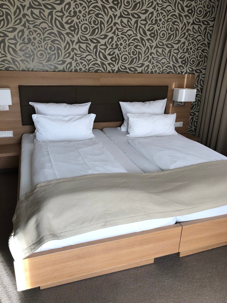 哈纳尔霍夫餐厅酒店-官方