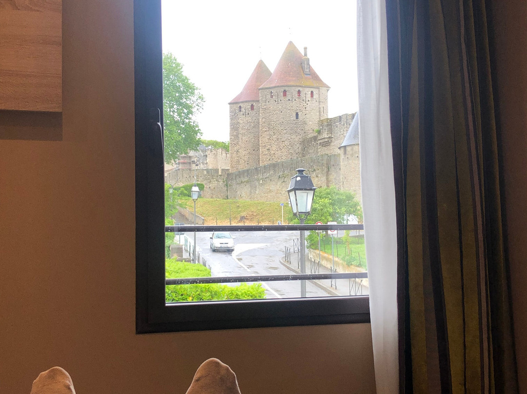 阿拉贡酒店主图