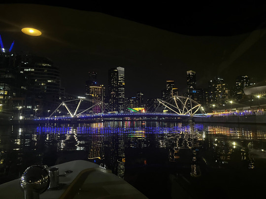Melbourne Boat Hire-墨尔本必去景点