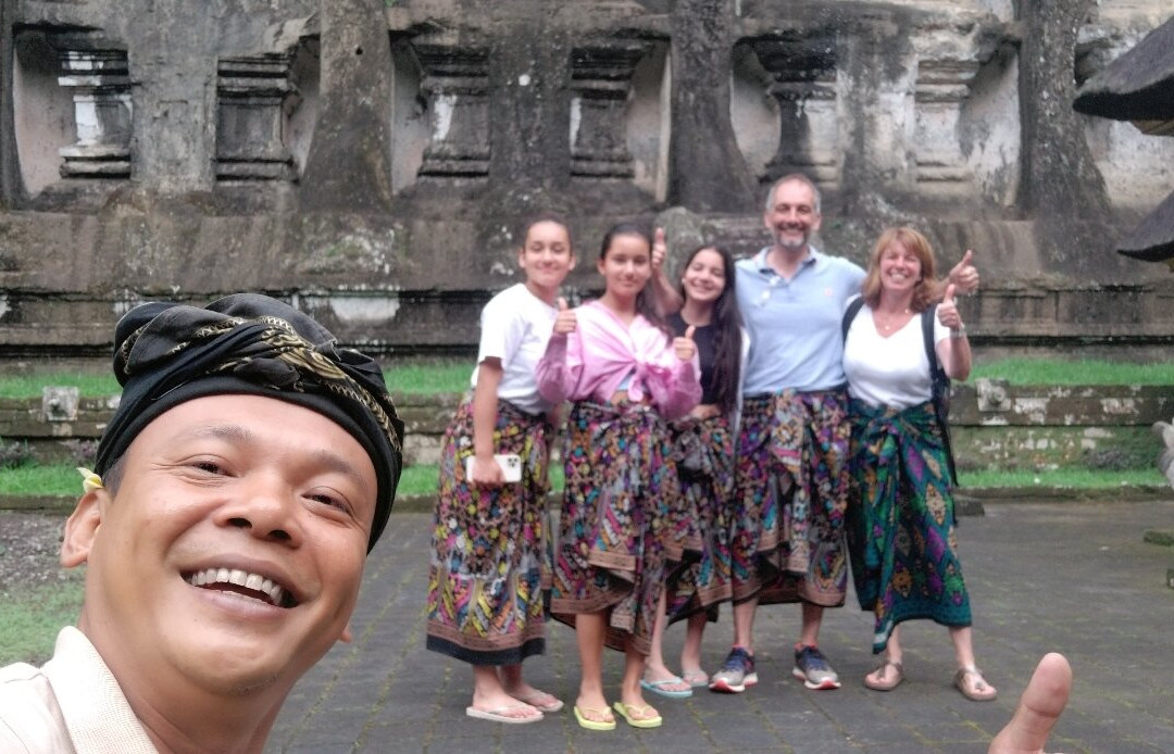 Guide Francais a Bali (Agung Sayang)-克隆孔必去景点