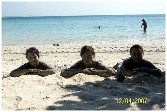 Borneo Survivor Resort