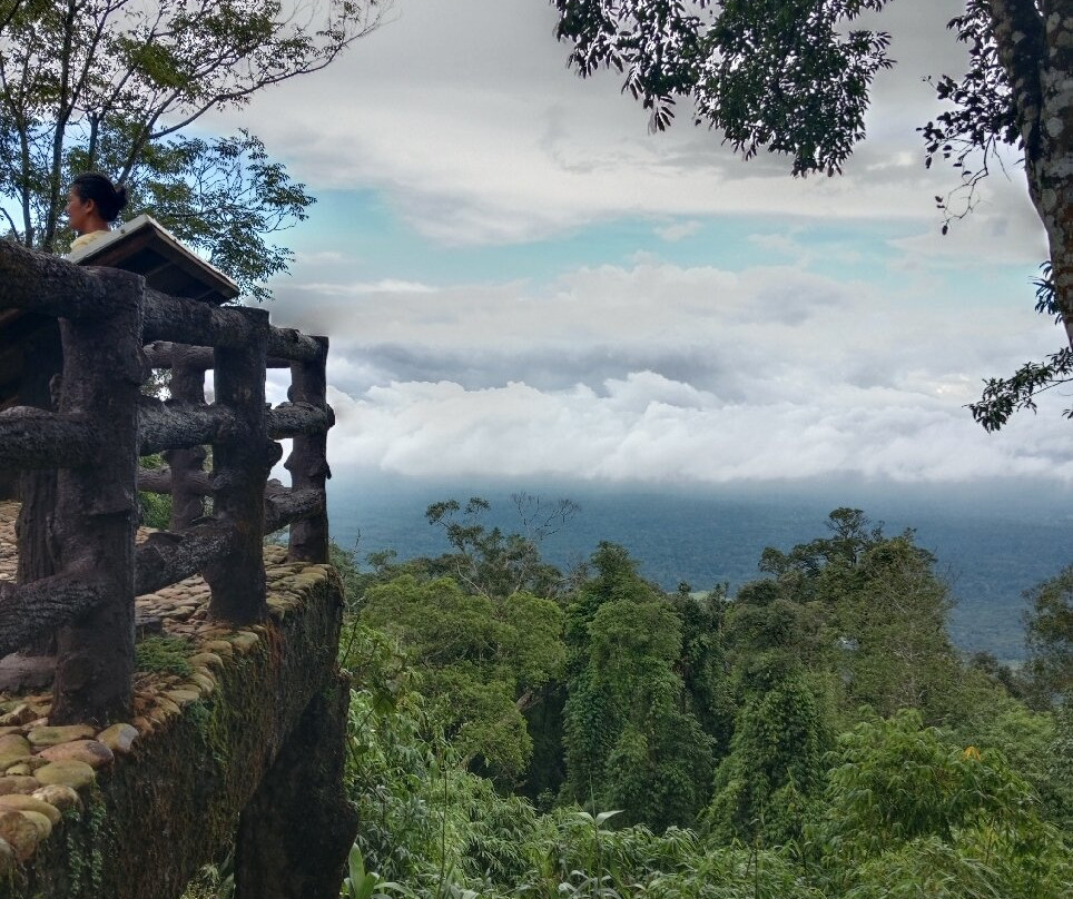 Pha Trom Chai Viewpoint景点图片