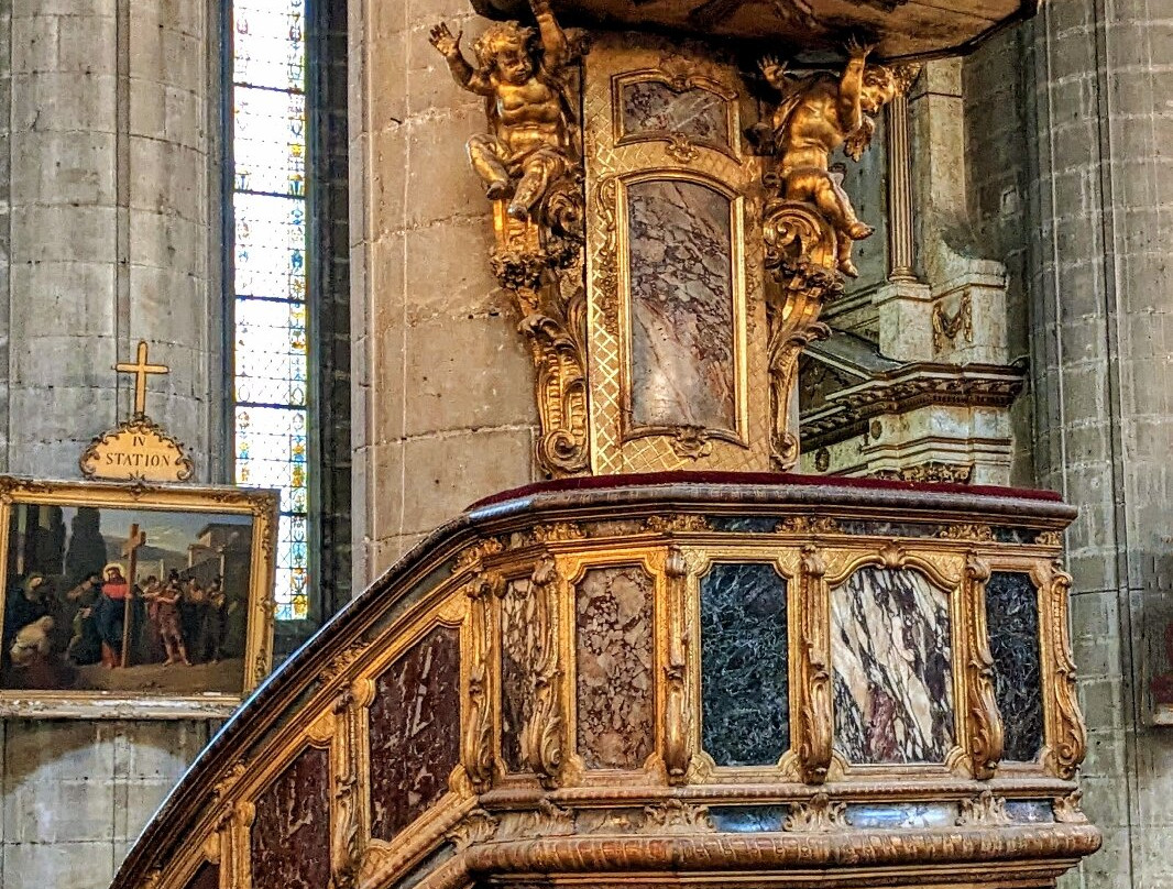 Cathedrale Sainte Marie-Auch City必去景点