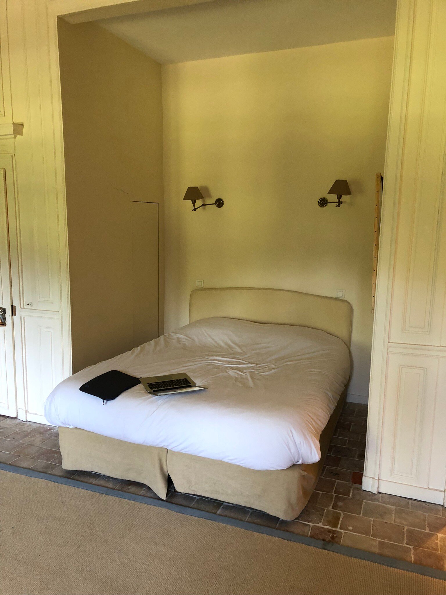 Chateau De La Cour Senlisse-官方
