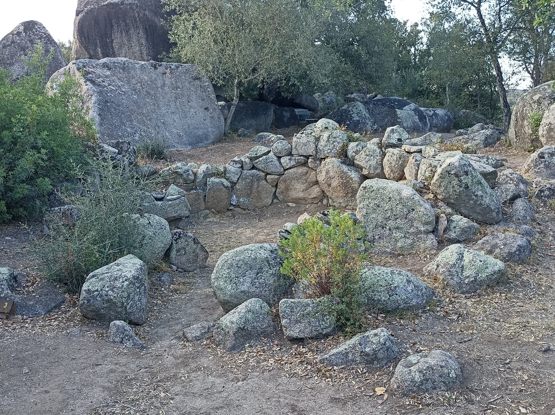 Nuraghe Sceri-Ilbono必去景点