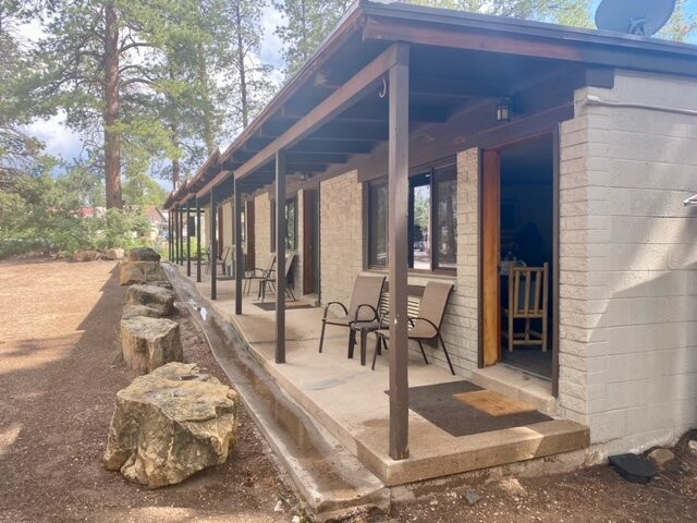 雅各伯湖酒店主图