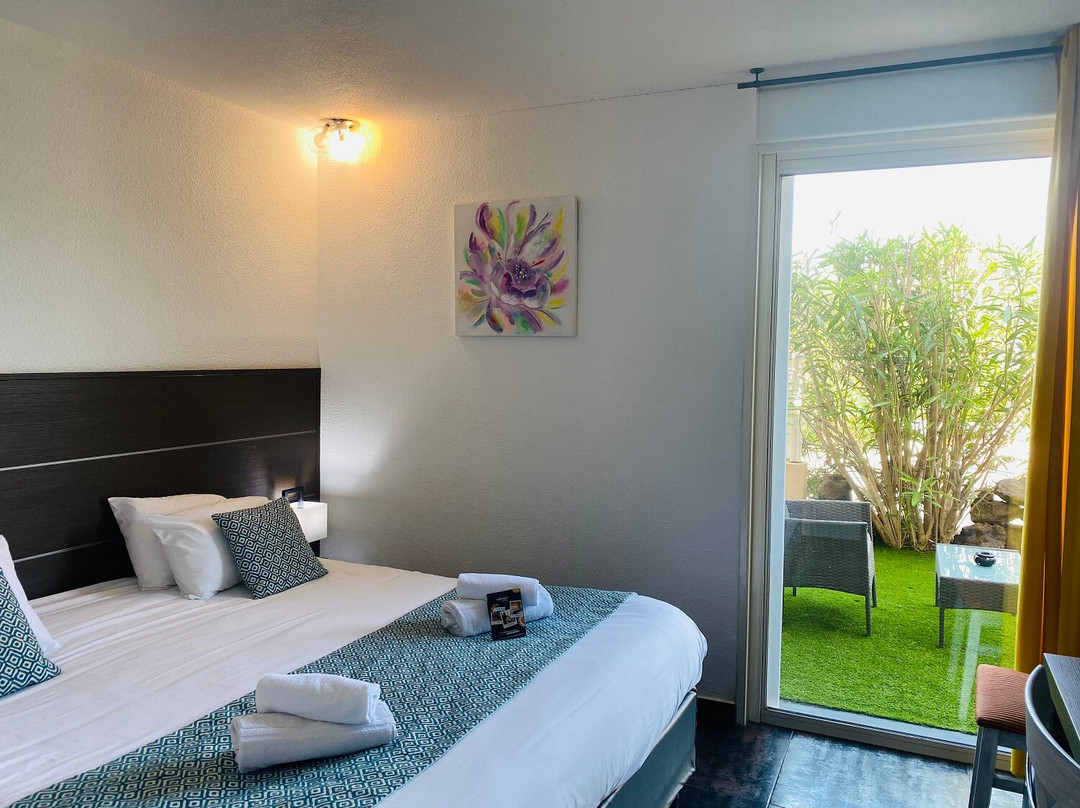 Hotel Gil de France主图