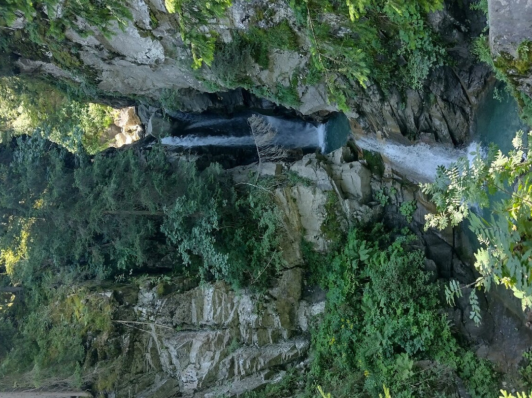 Cascade de la Belle Au Bois景点图片