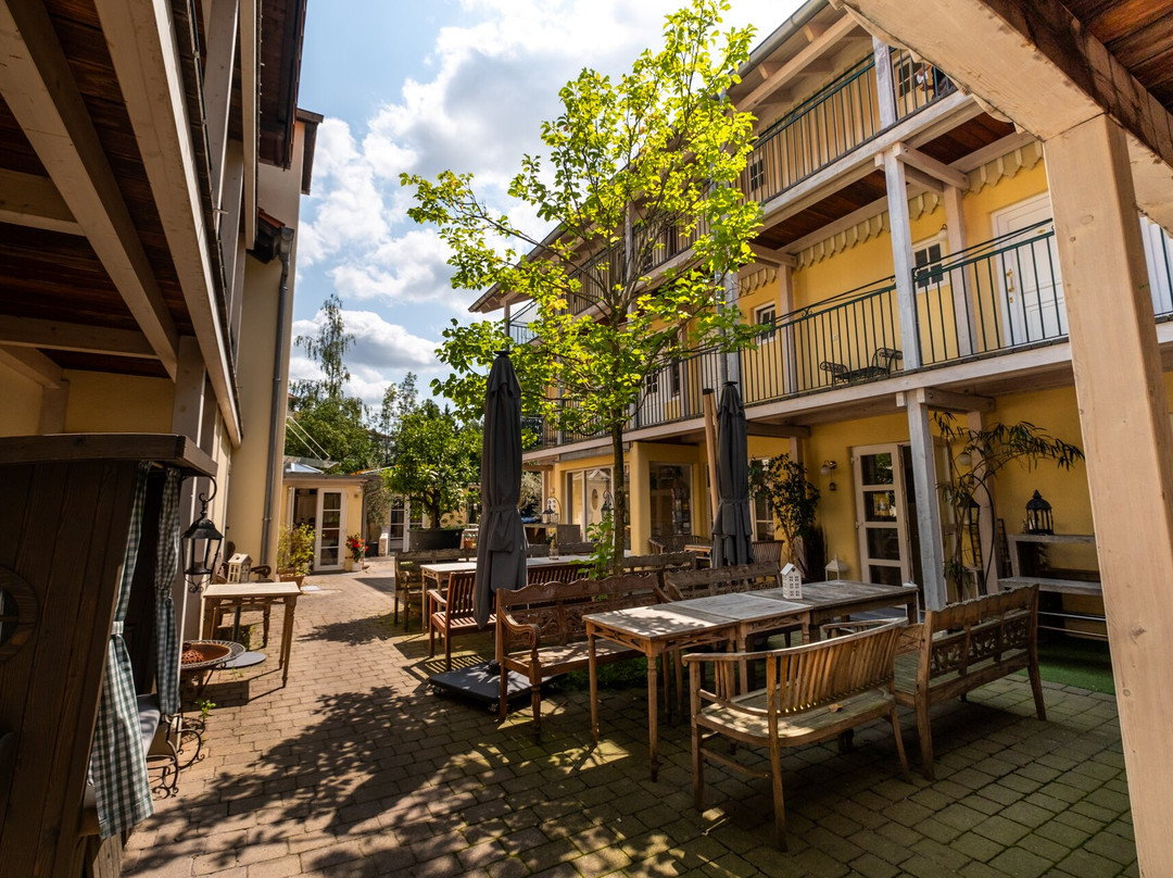 Landhaus Hotel主图