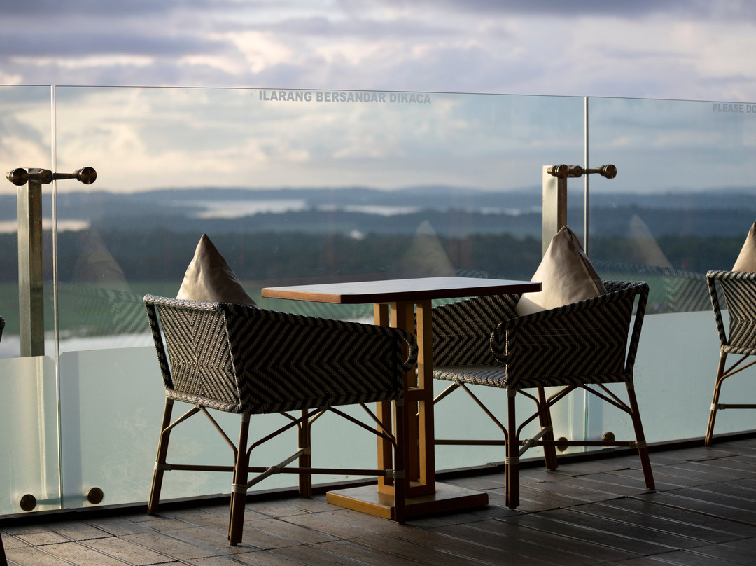 Panbil Residence Serviced Apartment主图