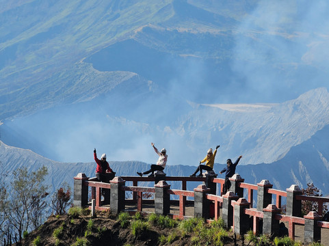 Bromo Tour By Hadi-泗水必去景点