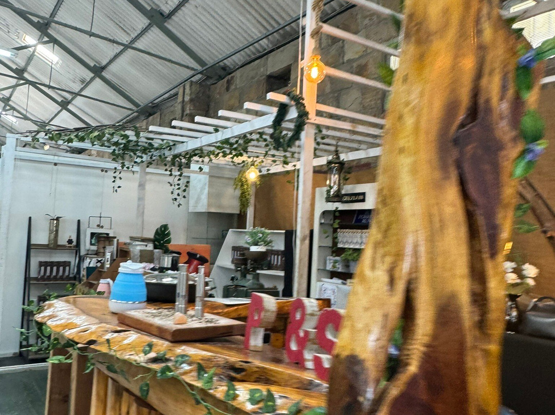 Goods Shed Trading-莫塞尔贝必去景点