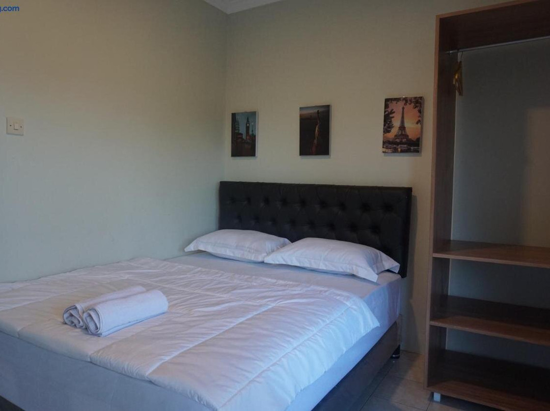 Alexandria12 Guest House