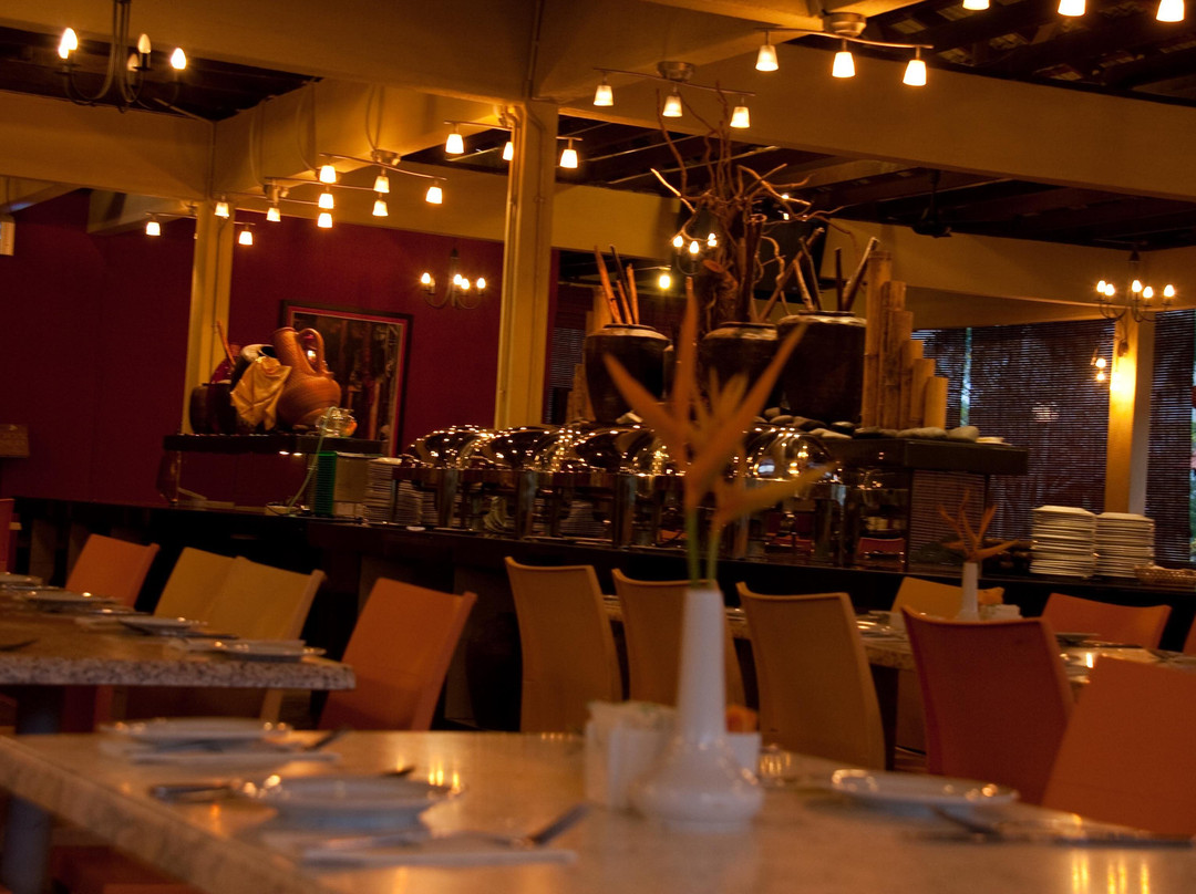 帕卡温比亚别墅度假酒店主图