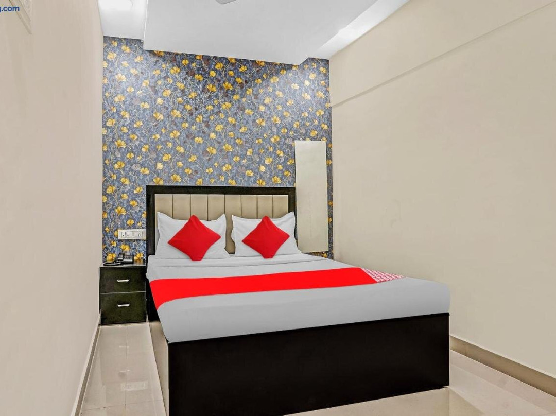 OYO Flagship Hotel Smbha Palace