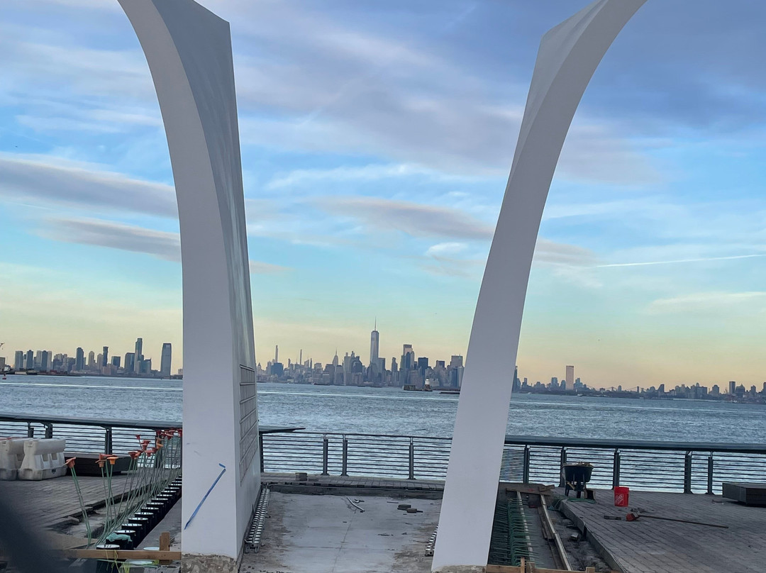 Postcards - The Staten Island September 11 Memorial景点图片
