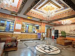 拉卜楞西羚大酒店