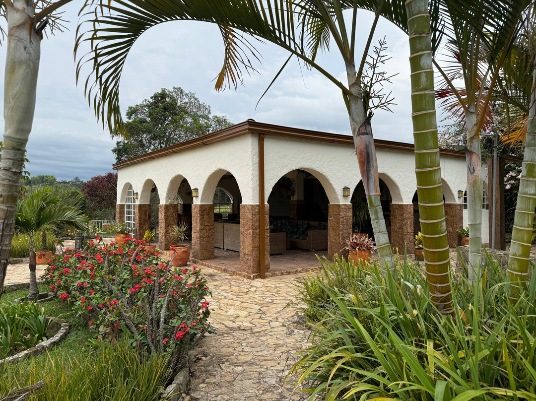 Hotel Estrella del Monte主图