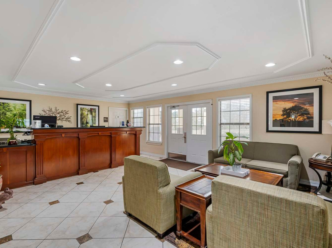 Vivian酒店住宿-Best Western Pineywoods Inn