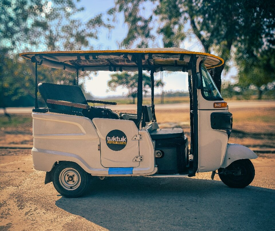tuktuk rental cambodia