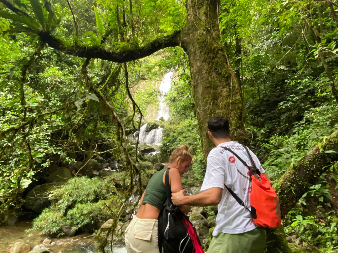 Veraguas Adventures (Panamá 6976-1047)