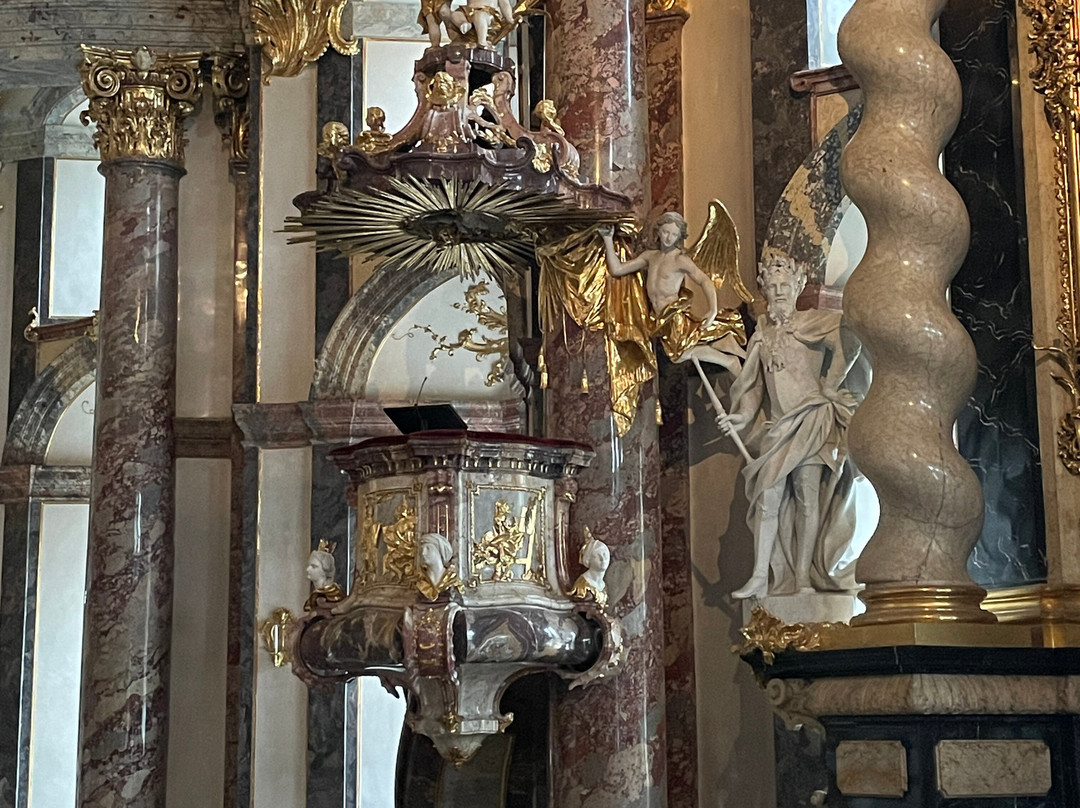 Hofkirche景点图片