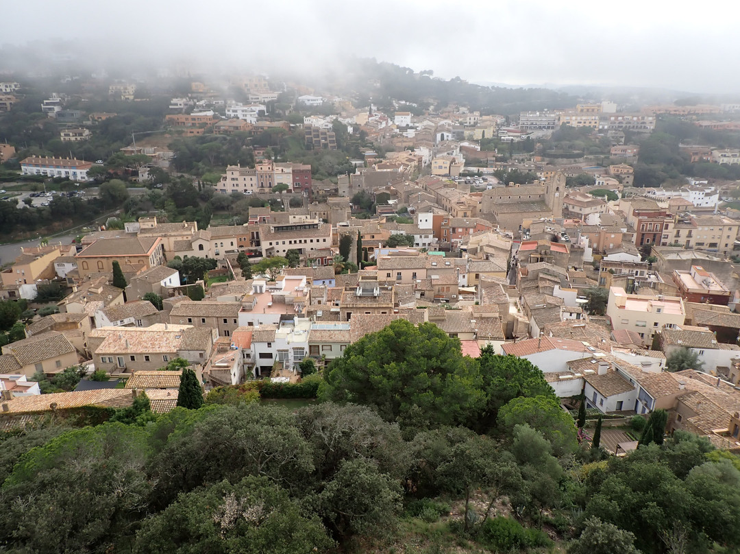 Castell de Begur景点图片