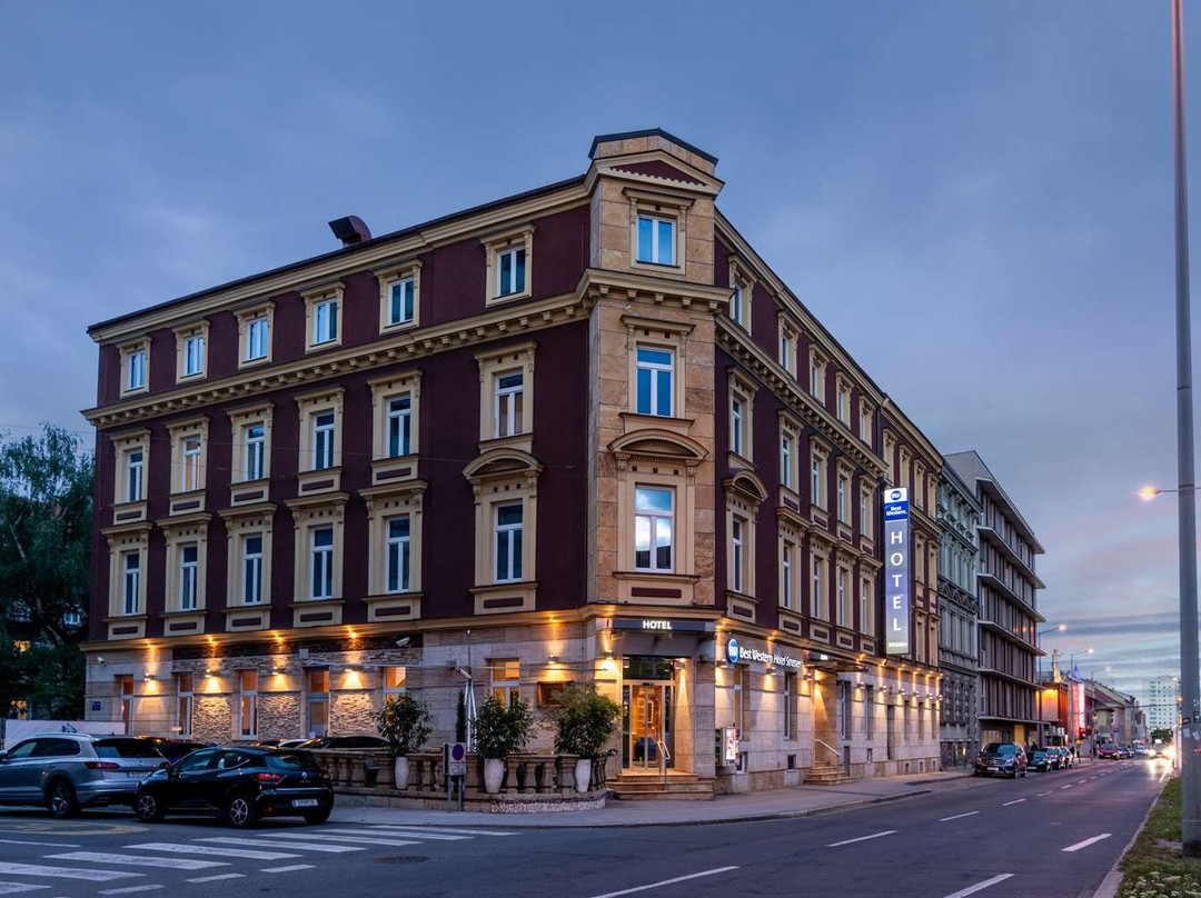 斯特拉瑟酒店主图