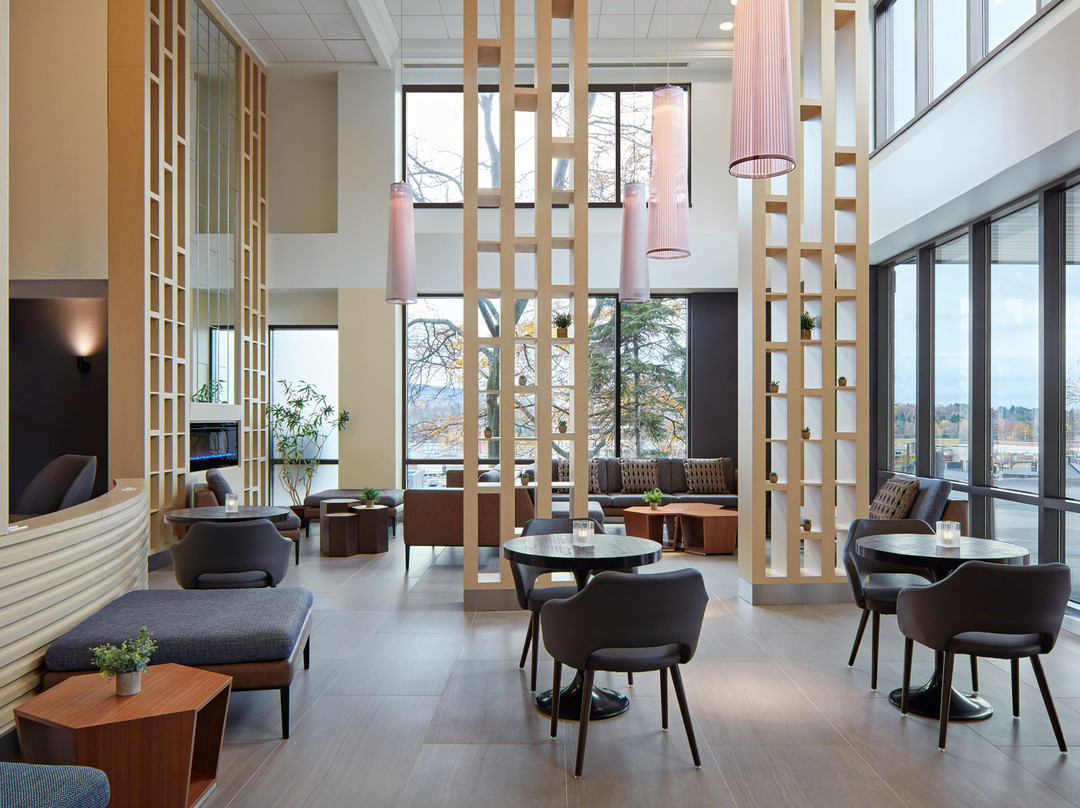 舍布鲁克酒店住宿-Delta Hotels by Marriott Sherbrooke Conference Center