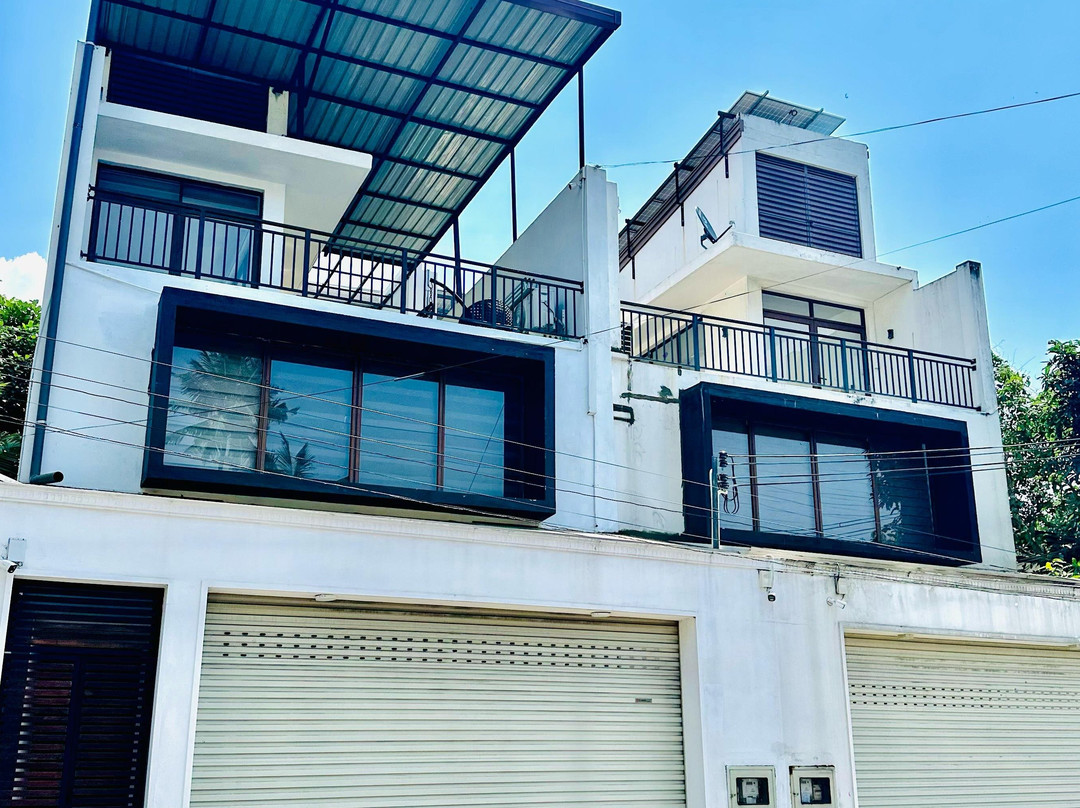 ON - FLEEK RESIDENCIES