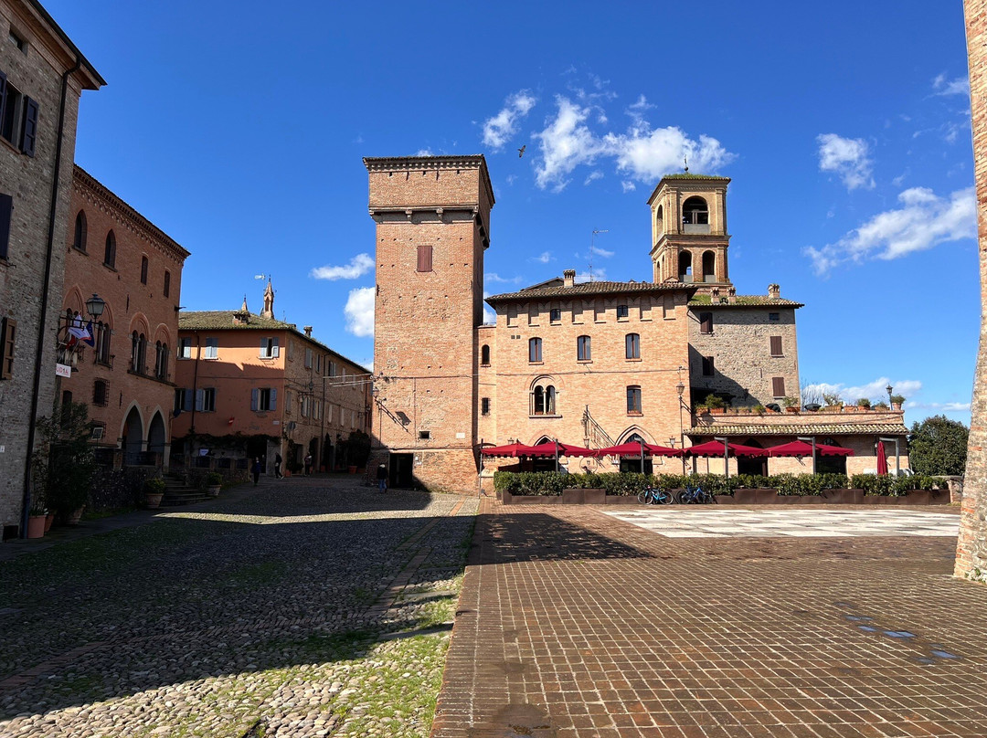 Piazza della Dama景点图片