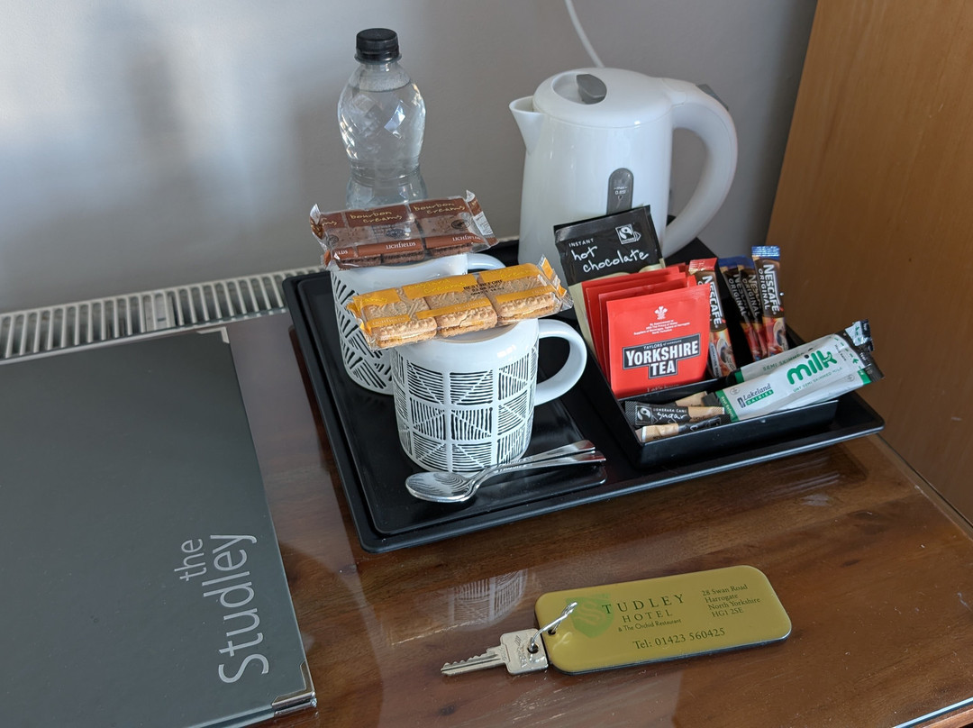 Studley Hotel and Orchid Restaurant主图