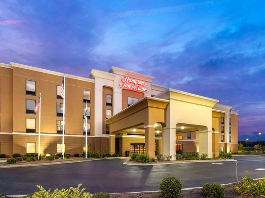 Hampton Inn And Suites Savannah-airport主图