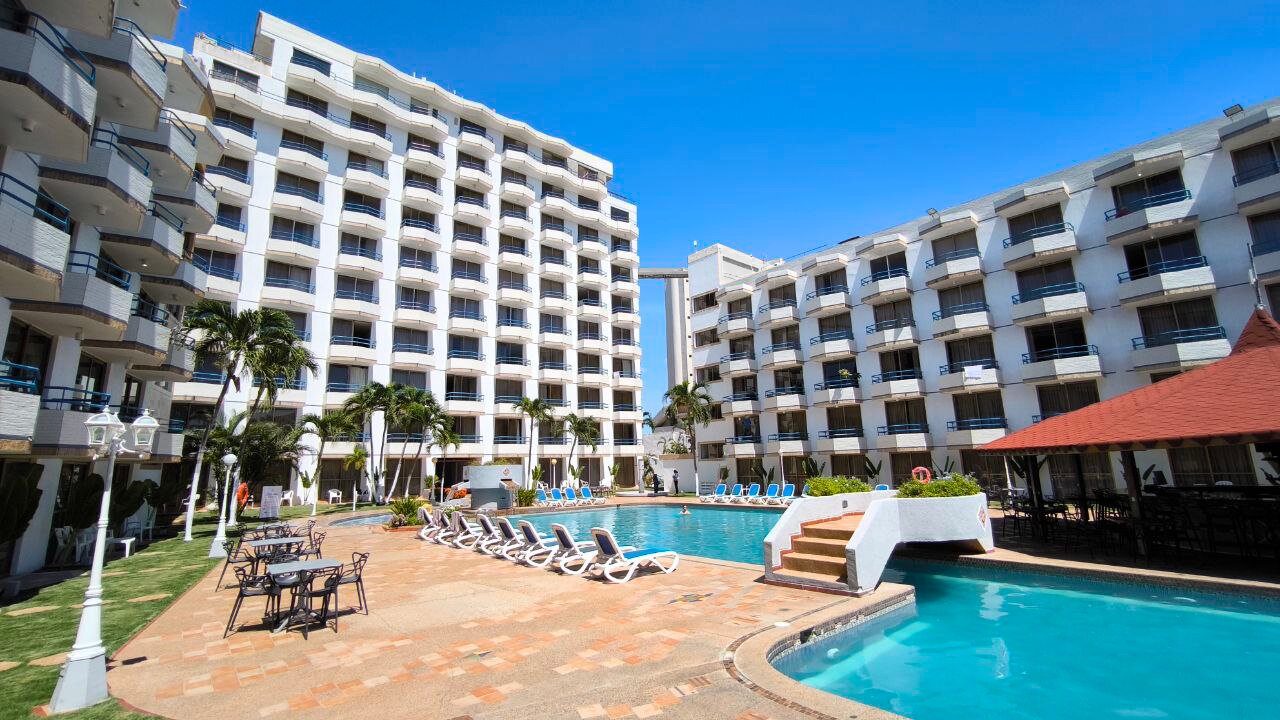 Margarita Dynasty Hotel & Suites-泳池