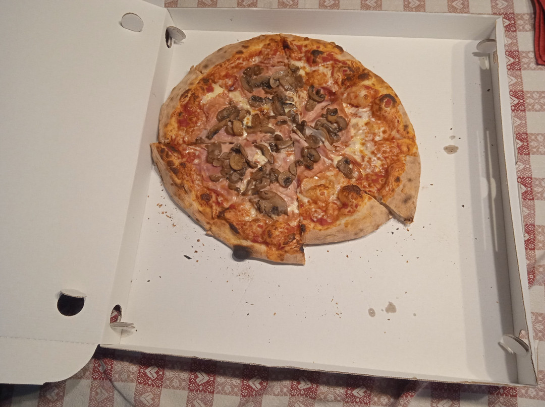 Trattoria Pizzeria La Perla Di Salvo