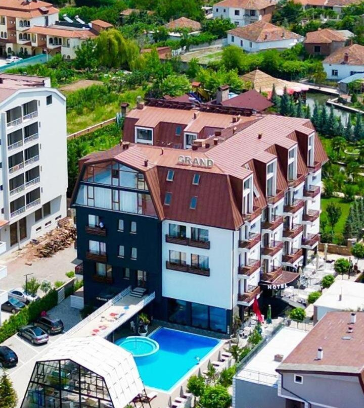 Grand Hotel Pogradec