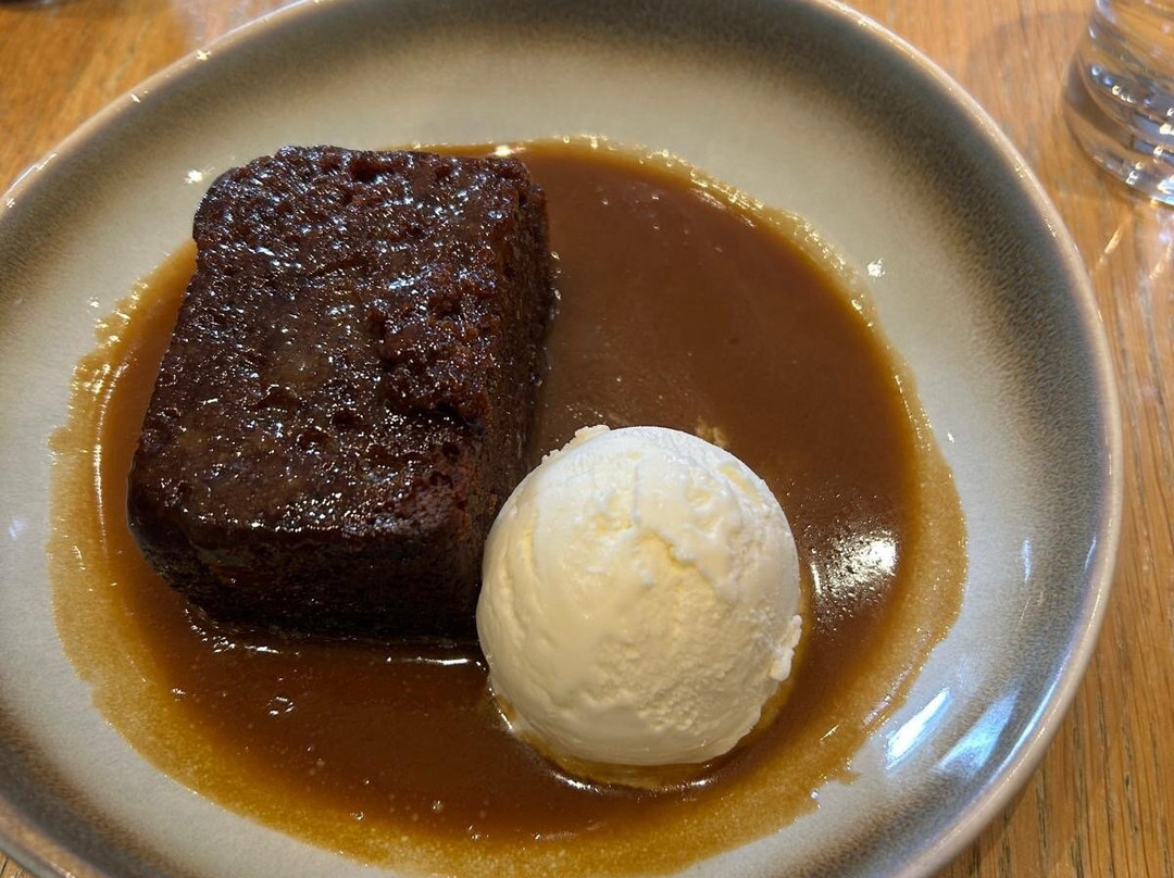The Buccleuch & Queensberry Arms Hotel主图
