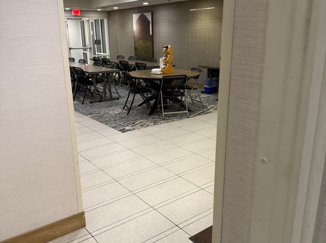 Spark By Hilton Lancaster主图