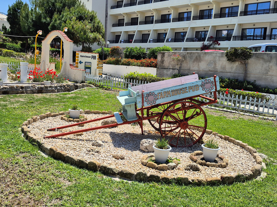Mini Golf & Farm House Pub景点图片
