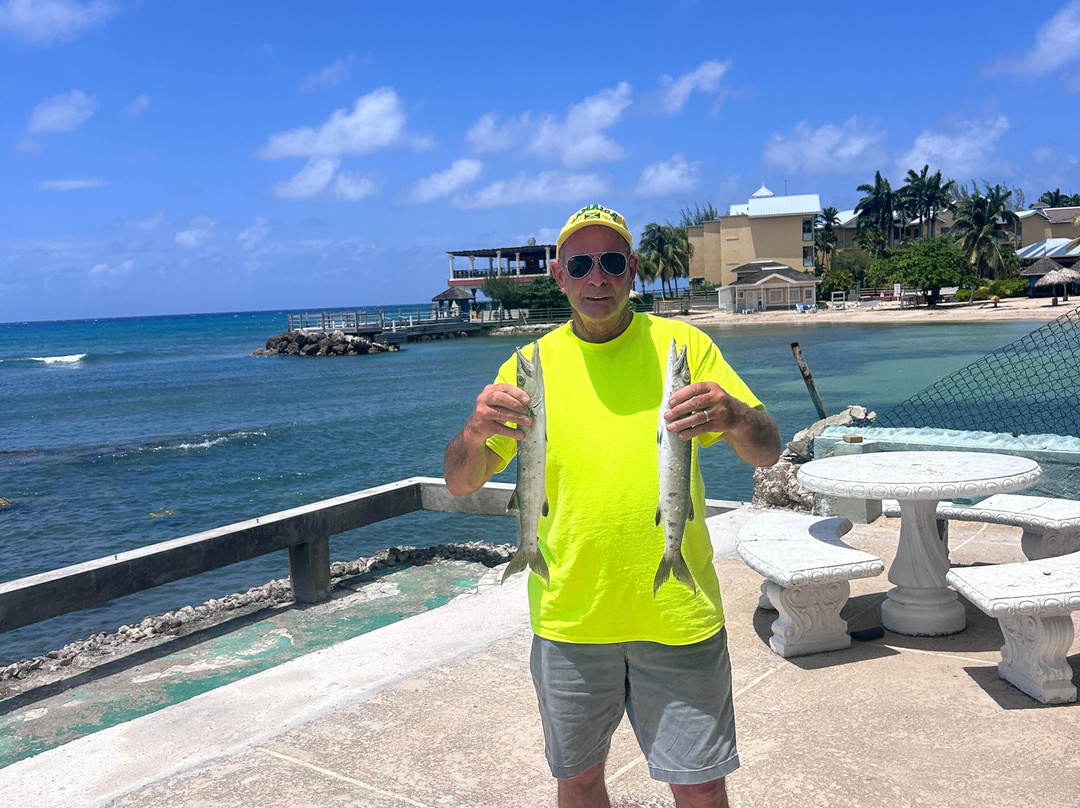 Piper's Cove Resort主图