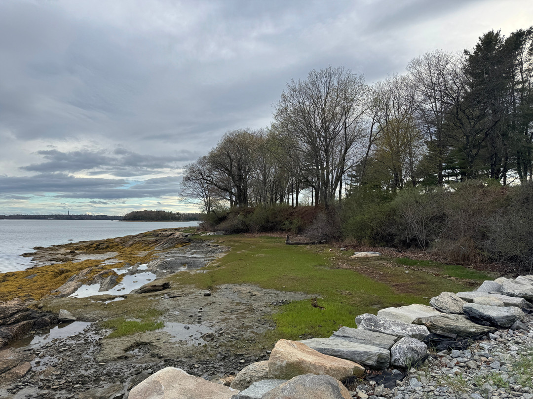 Winslow Memorial Park Camping and Public Beach景点图片