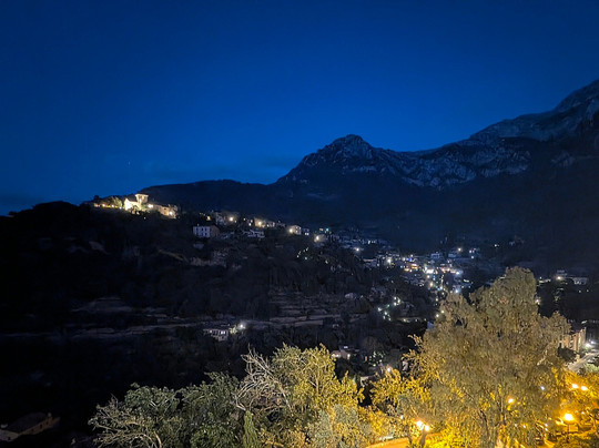 埃斯莫里酒店主图