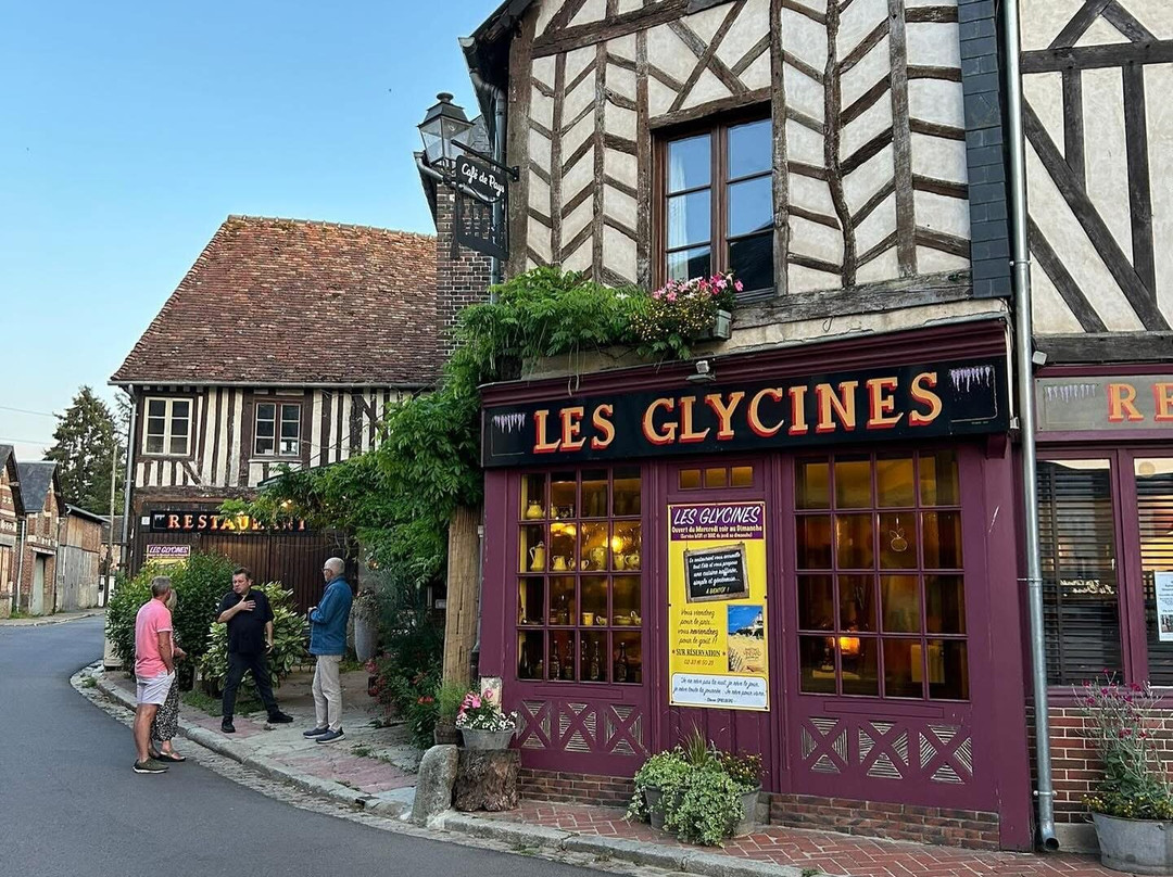 Les Glycines