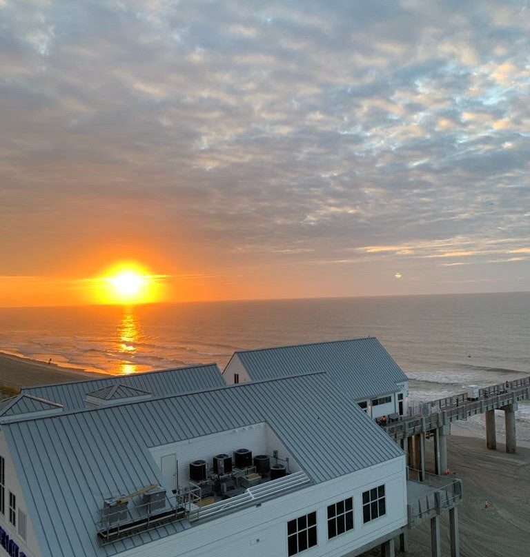 Surfside Beach Oceanfront Hotel主图