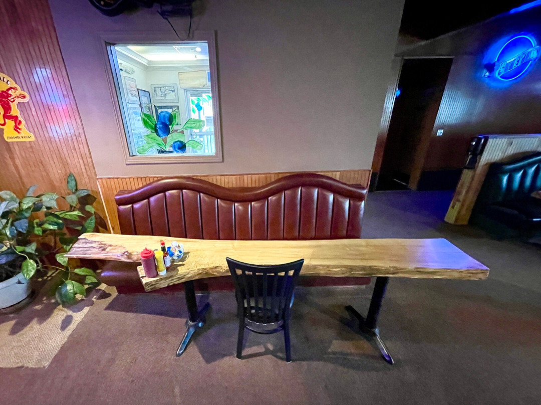 Valley Hotel & Open Cafe主图