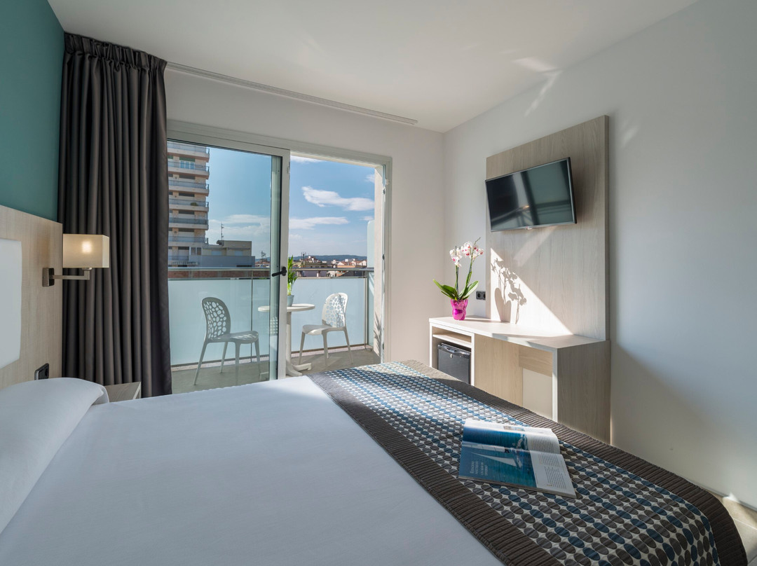 4r Miramar Calafell主图