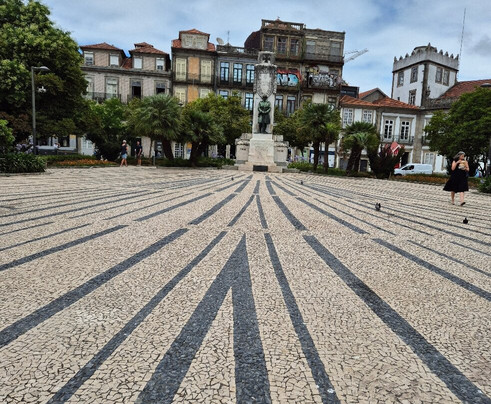 Praça de Carlos Alberto-波尔图必去景点