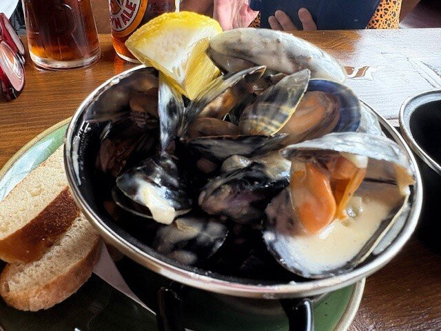 Cece's Restaurant & Bar