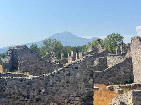 Tour Guide of Capri-卡碧岛必去景点