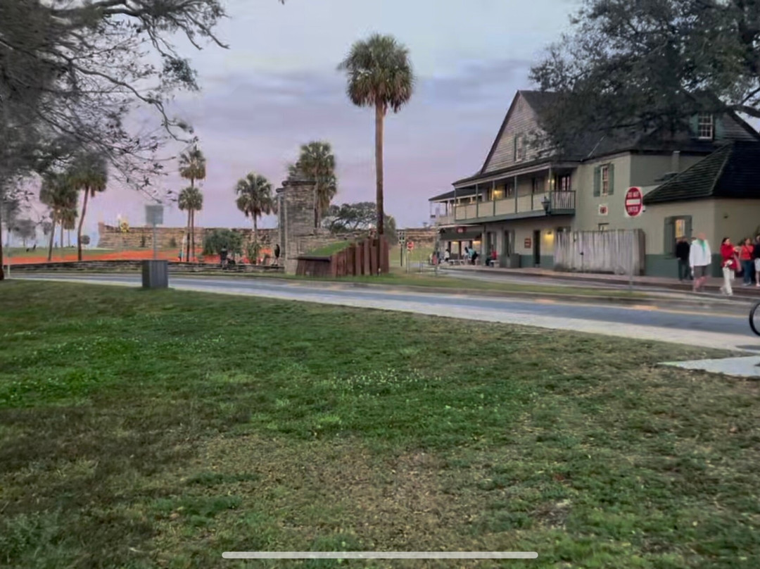 High Tide Gallery Art & Gifts-圣奥古斯丁必去景点